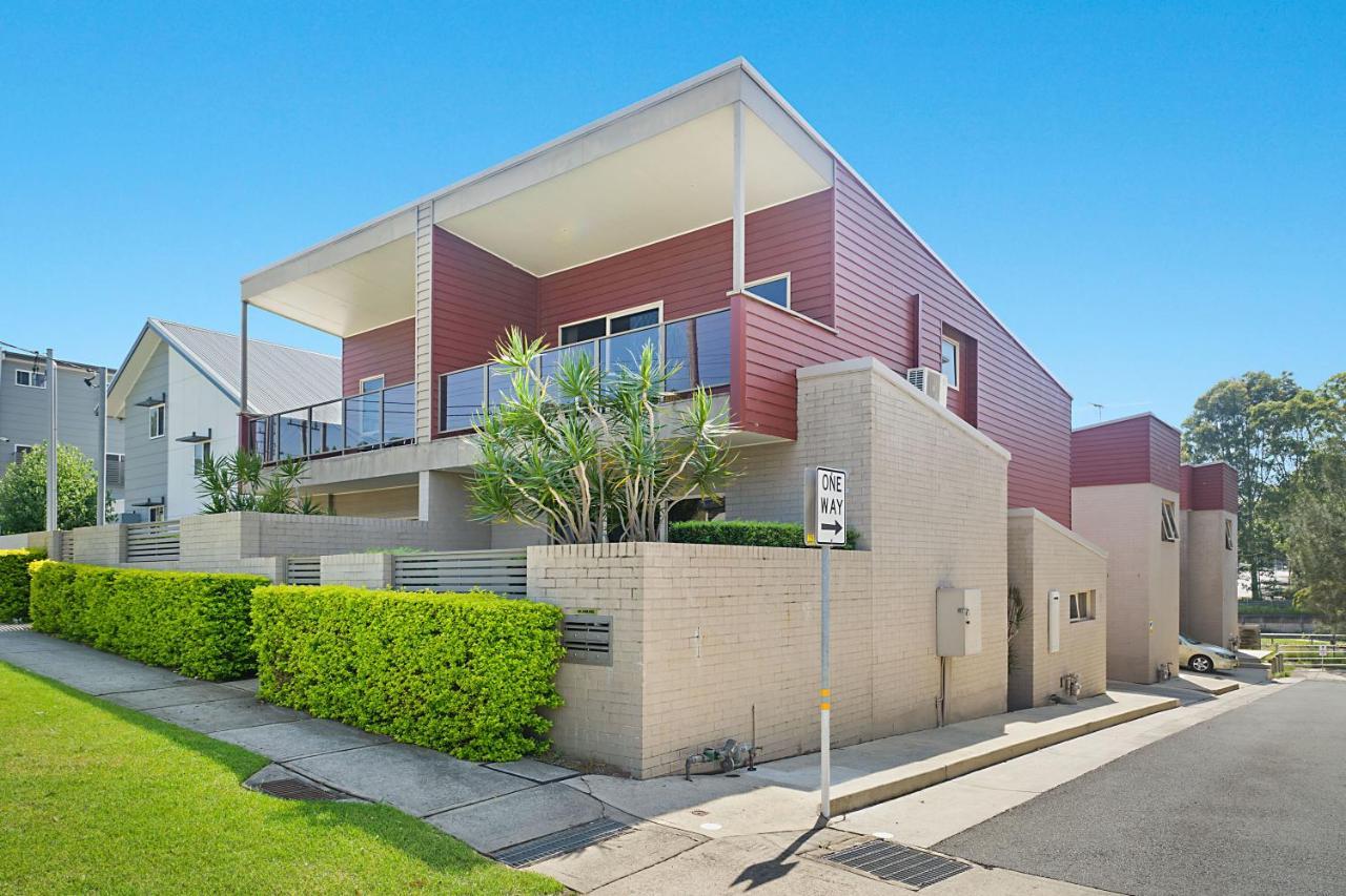 Newcastle Short Stay Accommodation - Birmingham Garden Townhouses المظهر الخارجي الصورة