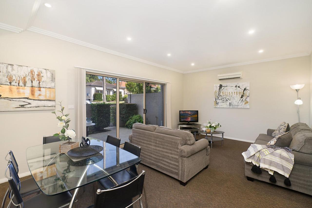 Newcastle Short Stay Accommodation - Birmingham Garden Townhouses المظهر الخارجي الصورة