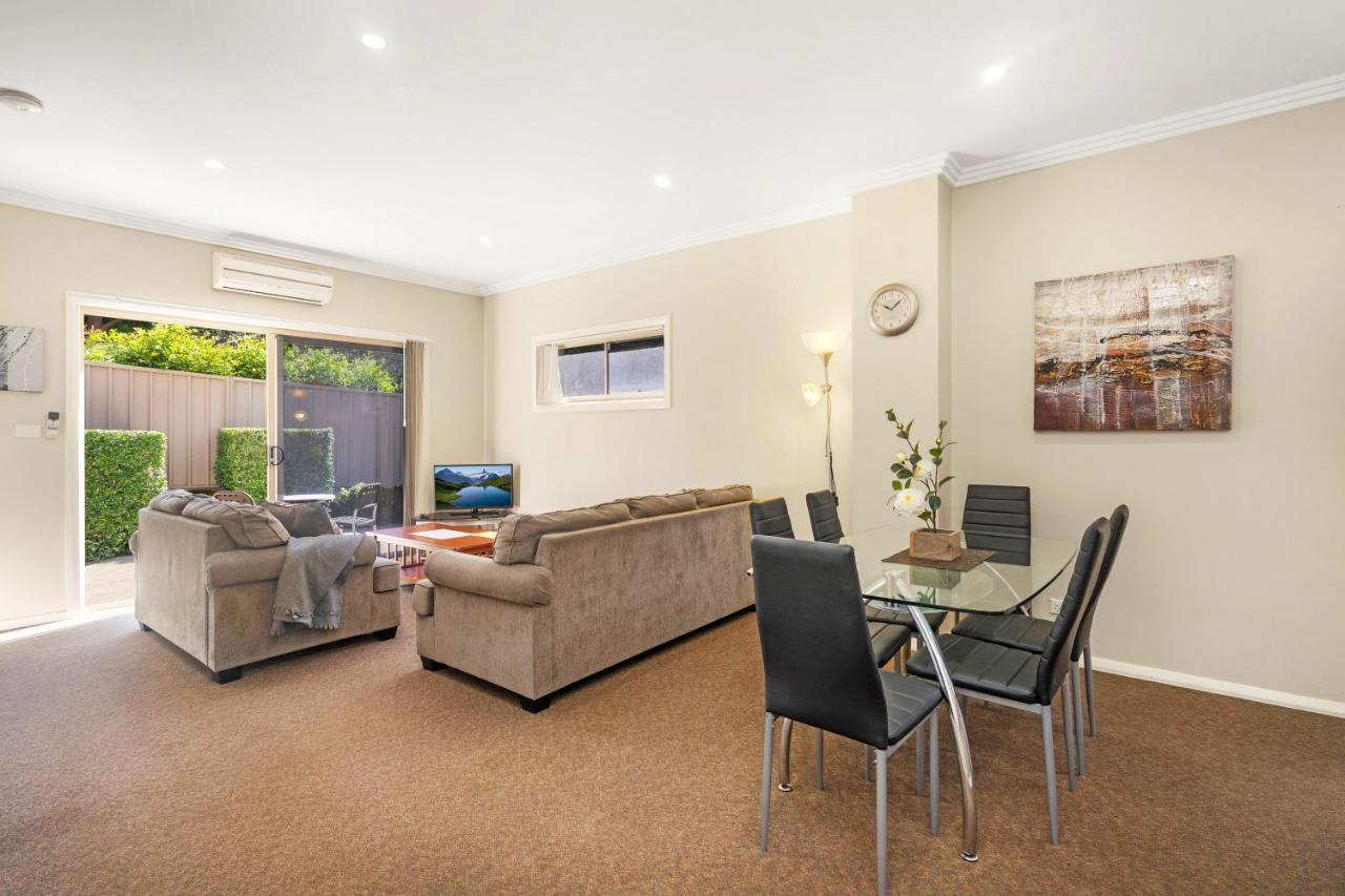 Newcastle Short Stay Accommodation - Birmingham Garden Townhouses المظهر الخارجي الصورة