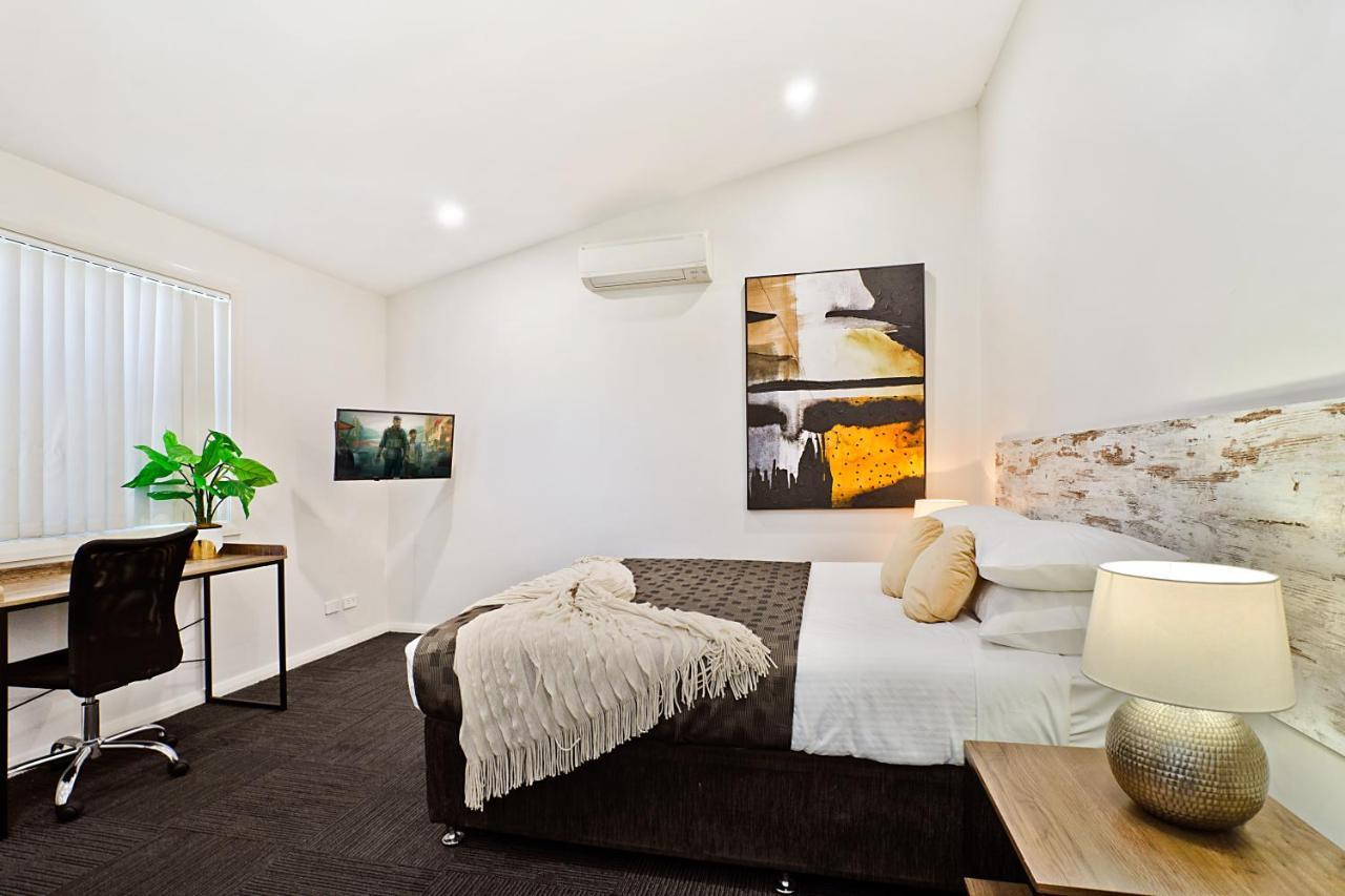 Newcastle Short Stay Accommodation - Birmingham Garden Townhouses المظهر الخارجي الصورة