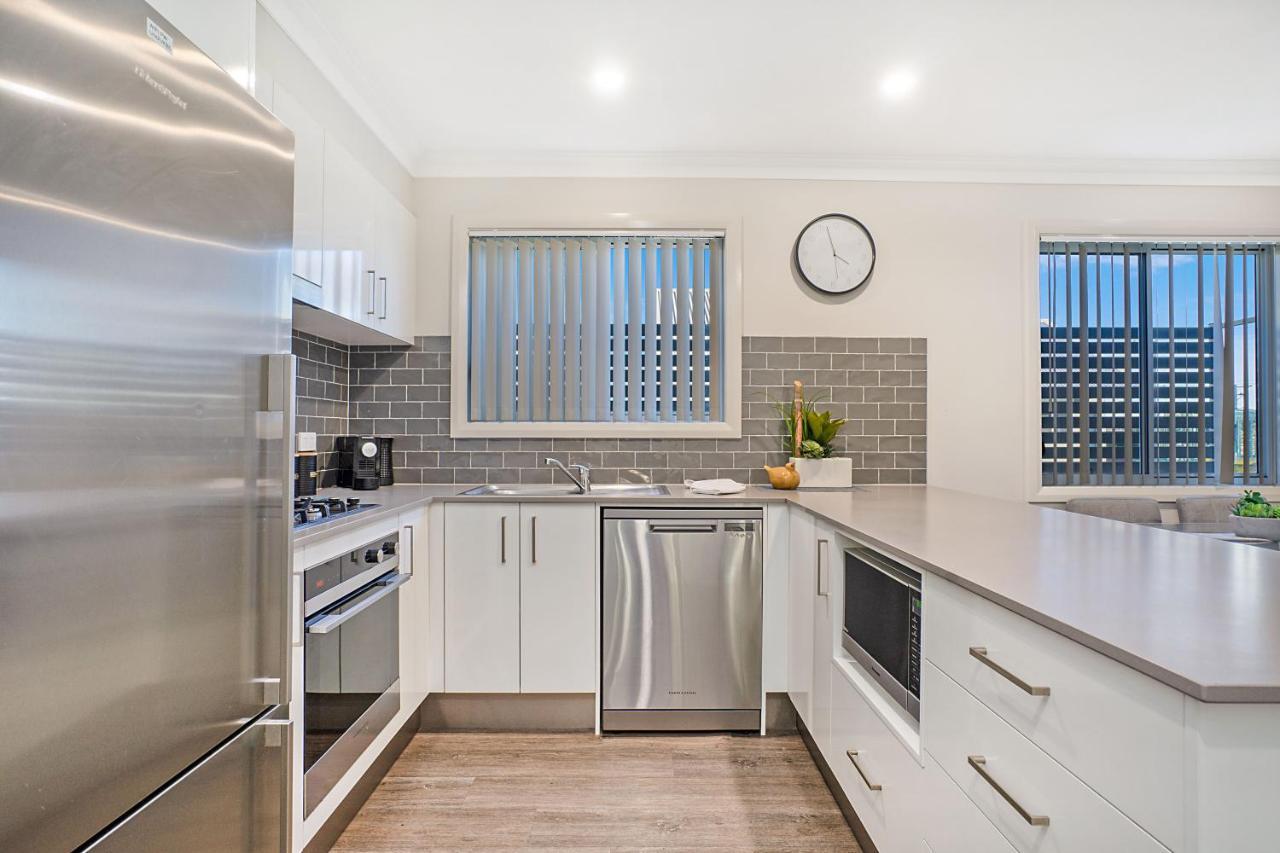 Newcastle Short Stay Accommodation - Birmingham Garden Townhouses المظهر الخارجي الصورة