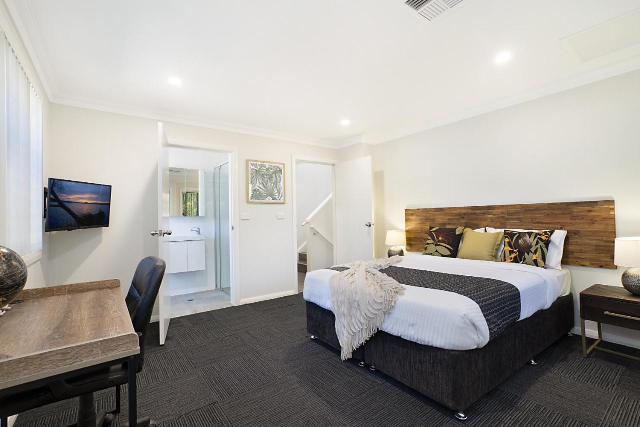 Newcastle Short Stay Accommodation - Birmingham Garden Townhouses المظهر الخارجي الصورة