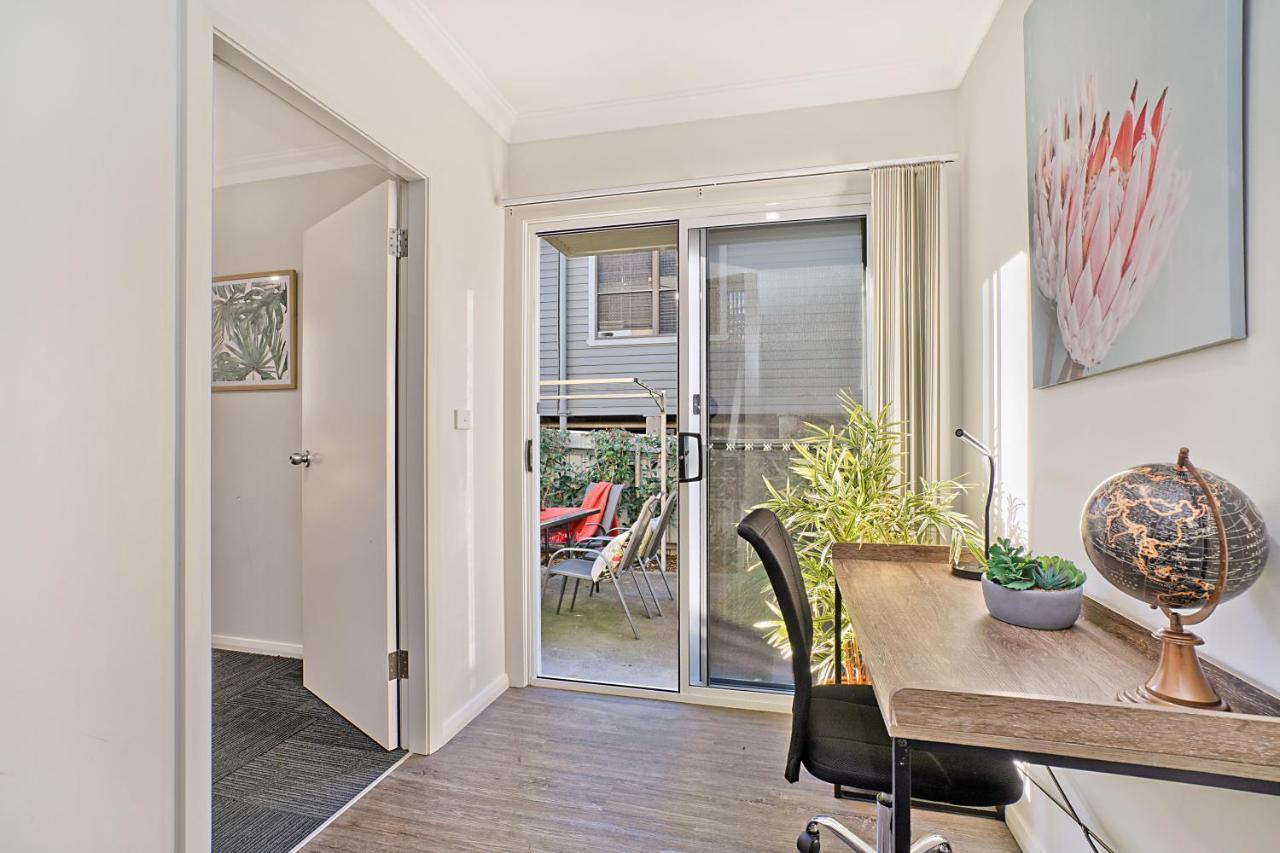 Newcastle Short Stay Accommodation - Birmingham Garden Townhouses المظهر الخارجي الصورة